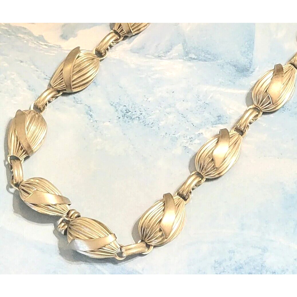 Vintage Adjustable Necklace Silver-tone Modernist Acorns, textured‎ sn01-29